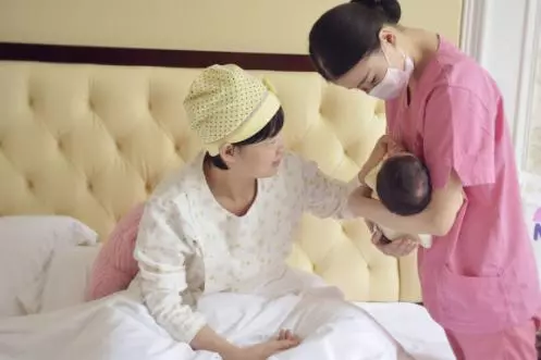 婆婆您不要想太多,我的房子給不給他住我說了算