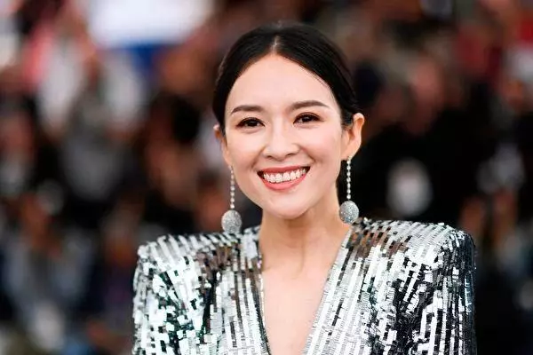 終於見孕肚!40歲國際巨星章子怡結婚四年:與老公汪峰再成功造人!
