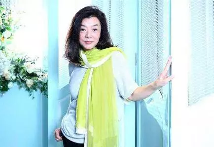 59歲陳玉蓮曝與周潤發分手真相:若我們沒分手,他不會有今天!