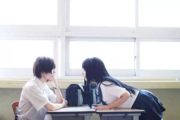 在路上偶遇國中時喜歡的男生,聊了一個月後竟變成小三?最後她「霸氣神回」終結這場鬧劇!
