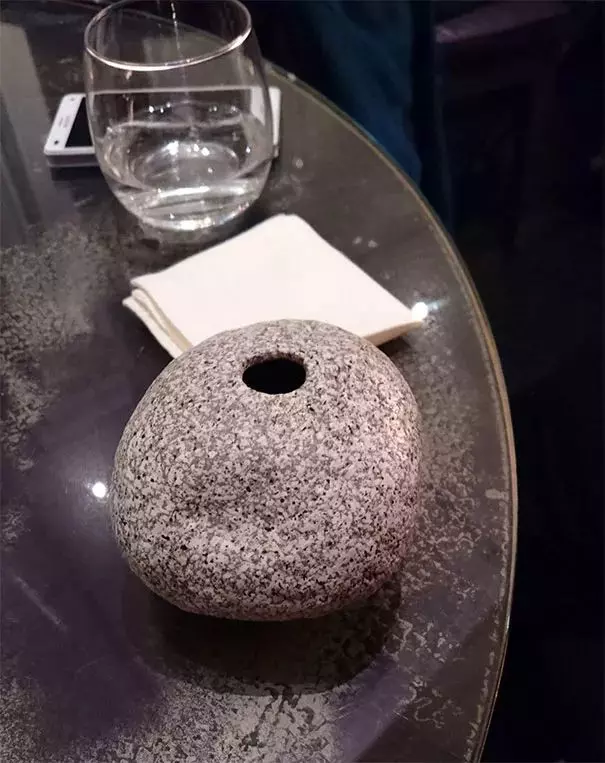 看完你還有食慾嗎各種搞怪創意「奇葩餐廳」,奇特擺盤設計顛覆你對美食的認知