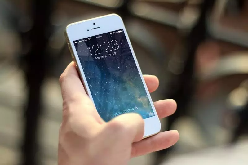 18個證明「你根本不了解自己」的人類心理學 用iPhone的人更容易被討厭!
