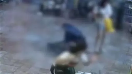 20樓玻璃窗鬆脫 砸爆6歲童頭 目擊者:非第一次