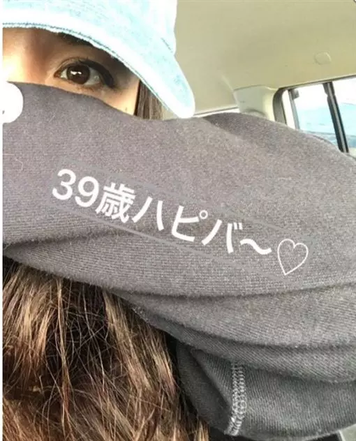 正妹工人爆紅!IG帳號被翻出 起底竟是「4孩子的媽」