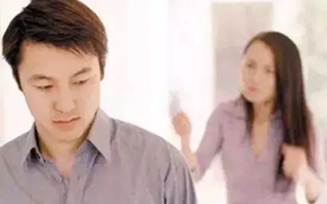 婆婆背後指責兒媳「生女兒就休了」,孩子出生後,婆婆落荒而逃