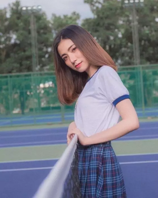 午休不睡覺,隔壁「正妹女同事意外的秘密」全看到了,網友:重播一遍遍還不夠