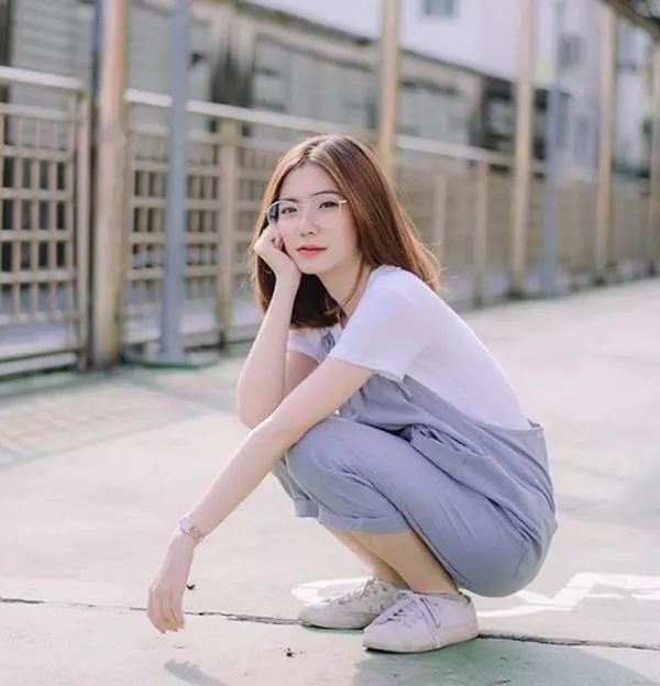 午休不睡覺,隔壁「正妹女同事意外的秘密」全看到了,網友:重播一遍遍還不夠