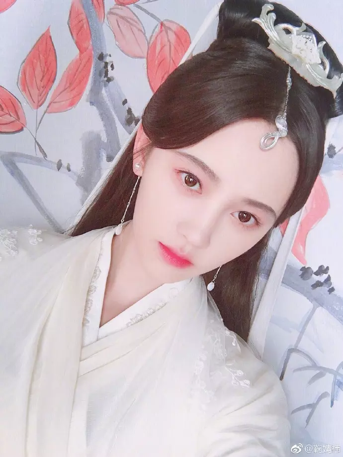 打敗「劉詩詩」!24歲「新生代演員」榮登「古裝劇第一美」 網傻眼:我不服!