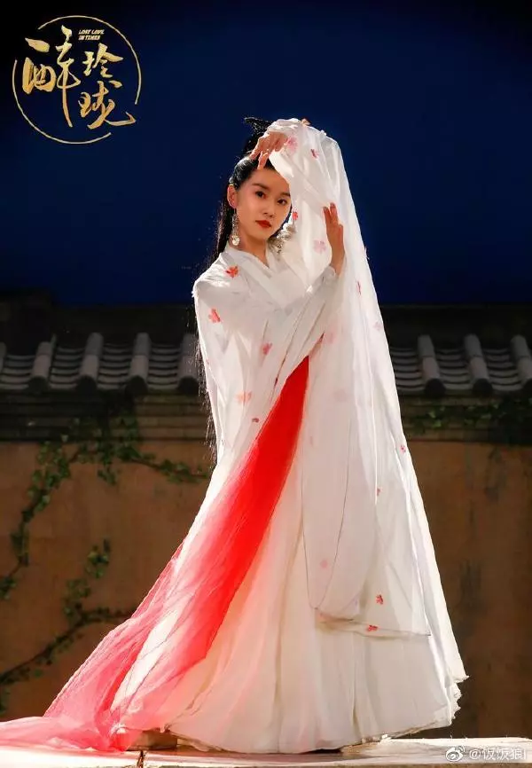 打敗「劉詩詩」!24歲「新生代演員」榮登「古裝劇第一美」 網傻眼:我不服!