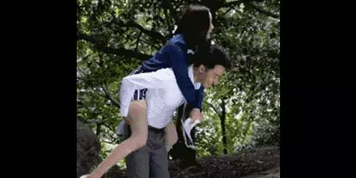網瘋傳「楊冪出軌證據」!男星「數次撫摸大腿」 下秒她「這個動作」超曖昧!