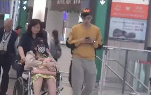 【如此大的變化!】賭王四房千金近照曝光,懷孕身軀變腫,整個人都大了兩號!