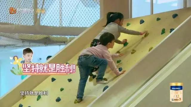 嗯哼幼兒園畢業,霍思燕談育兒:把媽媽寵成公主的小暖男這樣煉成