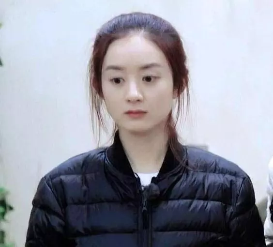 女明星不化妝是什麼模樣?偶像包袱丟掉,Angelababy素顏一言難盡