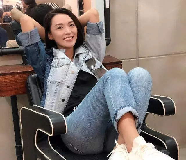 45歲翻版梅艷芳豪門夢碎,自曝與富商老公離婚5年,仍然相信愛情