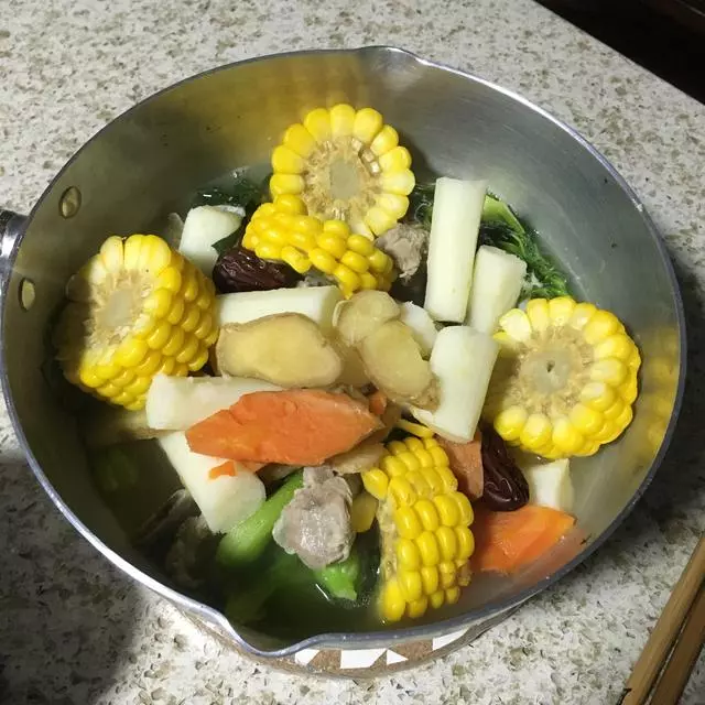 夏天煲湯必會的16種做法,清熱祛濕,看完保你口水直流!試試吧