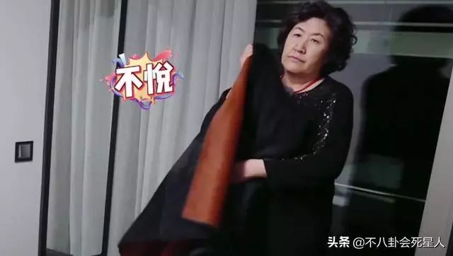 鍾麗緹和婆婆吵架被氣哭,婆婆怒懟張倫碩:早讓你別找外國媳婦!