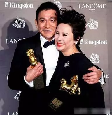 這6位男明星的乾媽都「有錢有勢」李連杰的有點意外
