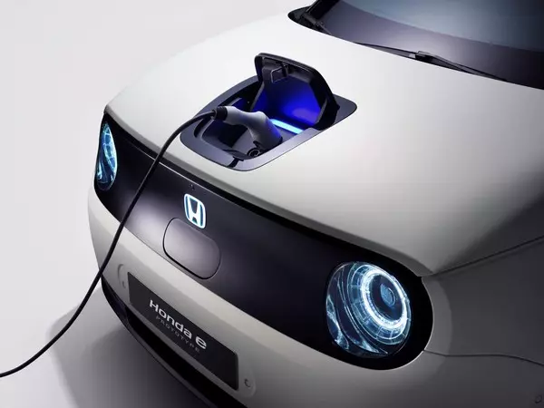 後驅、50:50均衡車重 本田電動車「Honda e」最快7月亮相! | ETtoday車雲 | ETtoday新聞雲
