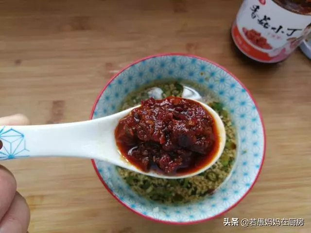 夏天麵條這樣吃,簡單快手,比泡麵營養健康