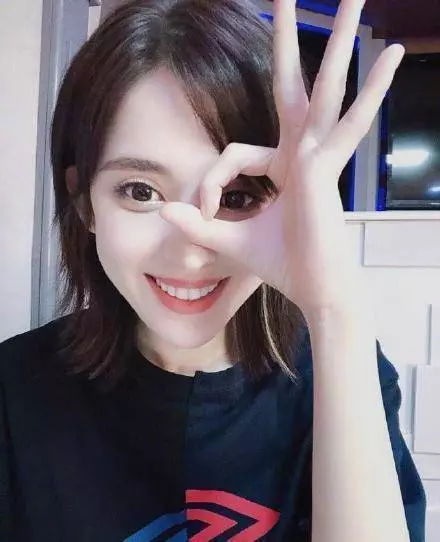 9位女星剪成短髮:熱巴像男孩子,趙麗穎很少女,而她卻是女神