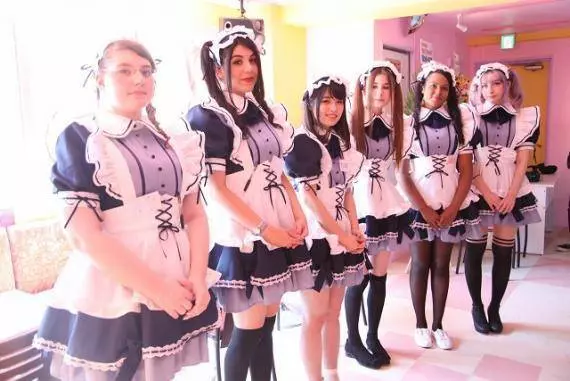 學生妹愛上做女僕cafe,女僕sasa:「最鐘意玩到班宅男 j 都震,好吊癮」