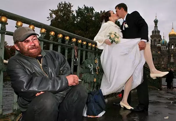 俄羅斯人的幽默好難懂… 30張「非主流過頭」的結婚照