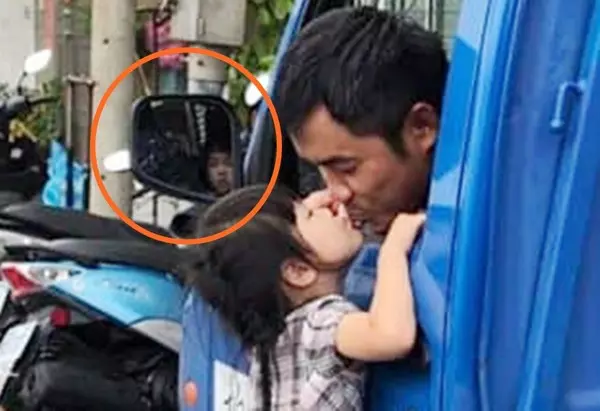 人妻抓包「辮子妹吻別老公」卻不敢怎樣 一看後照鏡「還有小四」網大笑