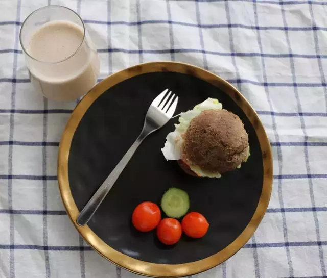 懶人瘦身食譜,這麼吃飯的人半年瘦了 30 斤!