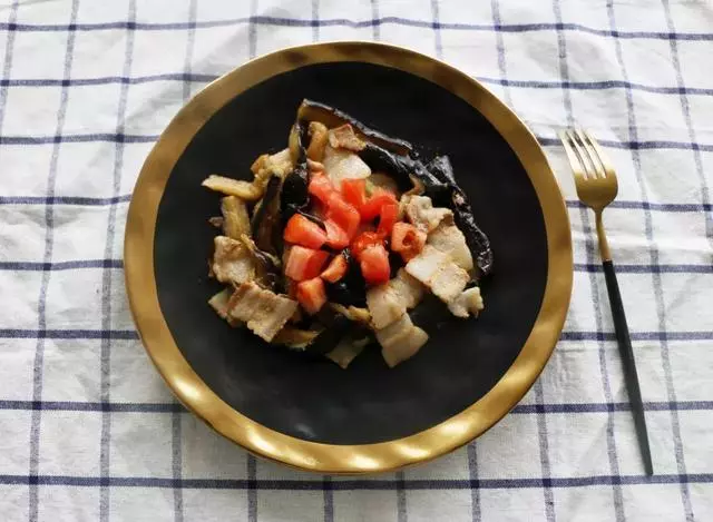懶人瘦身食譜,這麼吃飯的人半年瘦了 30 斤!