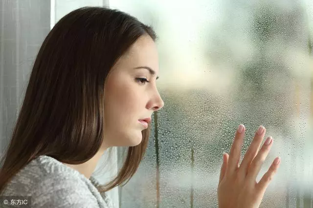 前夫去世三年我再婚,婚禮上前婆婆說一番話,老公含淚叫聲「媽」