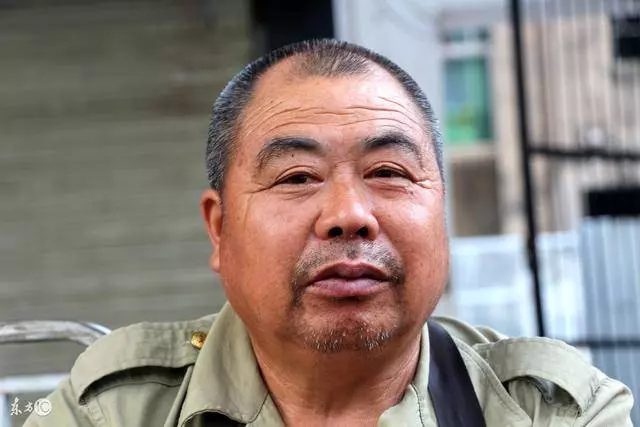 姐姐為了家付出了青春,誰願意娶我的姐姐,我出十萬嫁妝