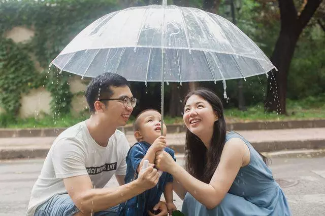 丈母娘要15萬彩禮,都拿給她兒子亂花,我老婆去索要被她打罵
