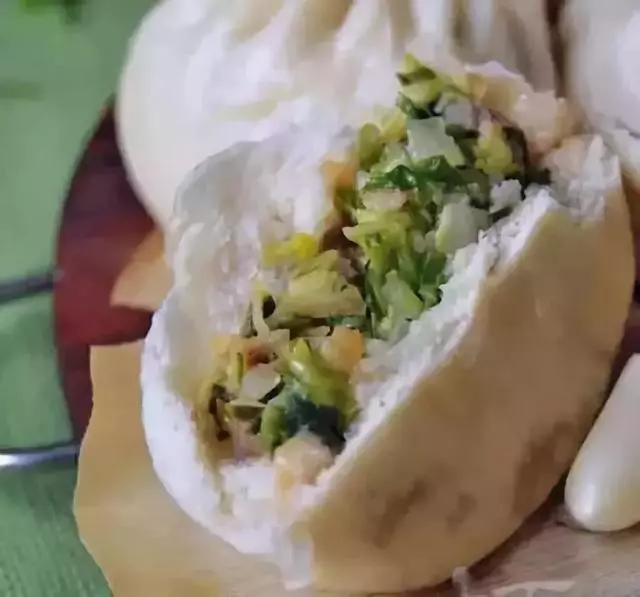八款素菜包子的做法。