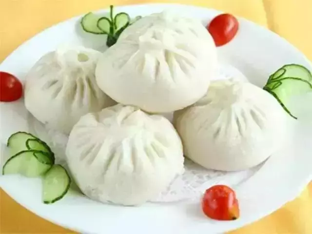 八款素菜包子的做法。