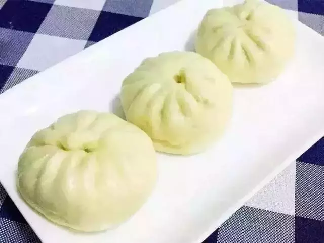 八款素菜包子的做法。