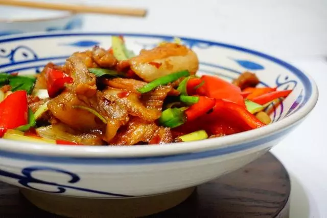 回鍋肉的14種做法,每周都做兩三回才過癮,上桌吃到碗都舔乾淨
