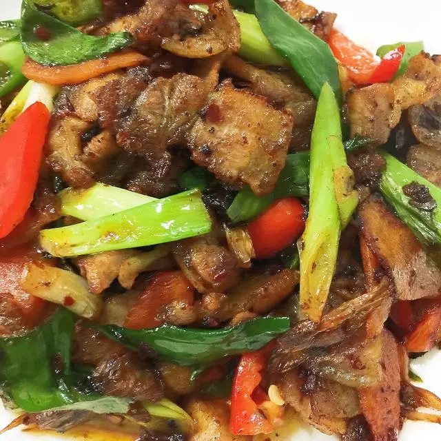 回鍋肉的14種做法,每周都做兩三回才過癮,上桌吃到碗都舔乾淨