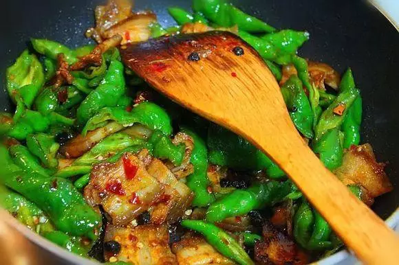 回鍋肉的14種做法,每周都做兩三回才過癮,上桌吃到碗都舔乾淨