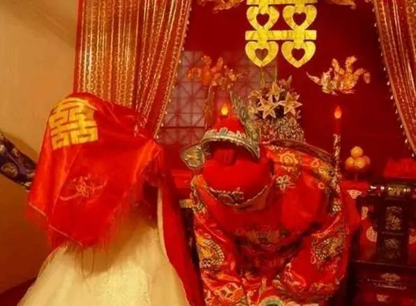 咱們結婚彩禮2萬,你弟結婚彩禮20萬,你爸媽借的債,憑什麼我還