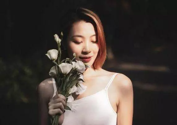 私自拿3千塊給母親看病,丈母娘生氣罵我,我盛怒中扇了她耳光