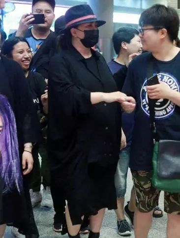 47歲張惠妹暴瘦20公斤重回顏值巔峰!近照超瘦堪稱18歲少女,「天後」的顏依舊很耐打