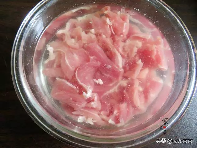 不管炒什麼肉,都別直接下鍋,教你正確醃肉方法肉不柴不腥