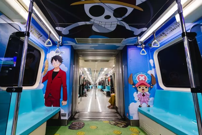 全台唯一!20週年特展推期間限定「航海王列車」 喬巴就在旁邊陪著你