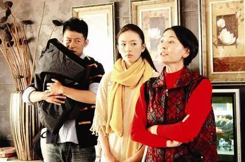 准婆婆,你阻攔我婚前自己買房,不就是想讓我帶積蓄嫁到你家嗎