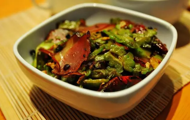 20道苦瓜的做法,清熱解毒,美容養顏,這個夏天怎麼少得了