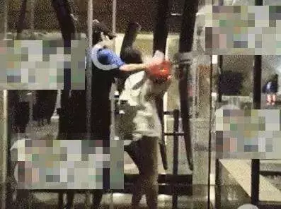 喝到站不穩!女星爆醉後帶男子開房間