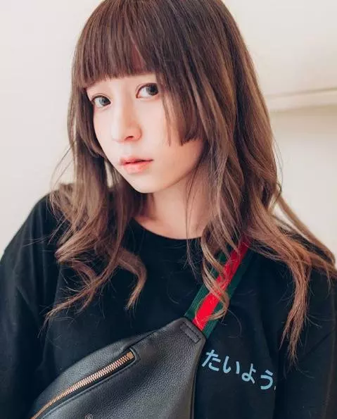 習慣分享男朋友?「本本」自爆3個閨密同時「偷偷來」 好友手機驚見「男友升旗照」!