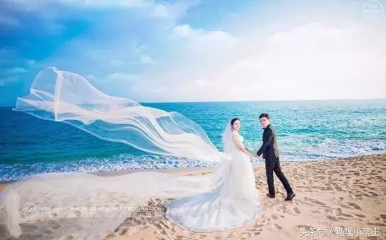 不顧父母反對嫁給老公,三年後離婚,看到車站接我的人,我哭了