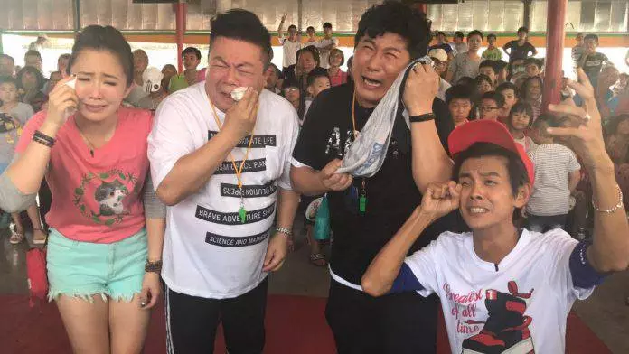 胡瓜被牽連!阿翔、謝忻接連宣布「無限期停工」剩自己主持,節目找來「重量級徒弟」補上空缺!
