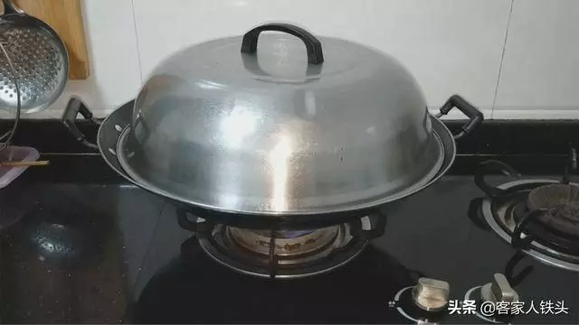蓮藕自從學會這個做法,家人三天兩頭點名吃,軟糯鮮香,好吃解饞